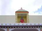 Mauritius_other_temple2_2506.jpg (39kb)